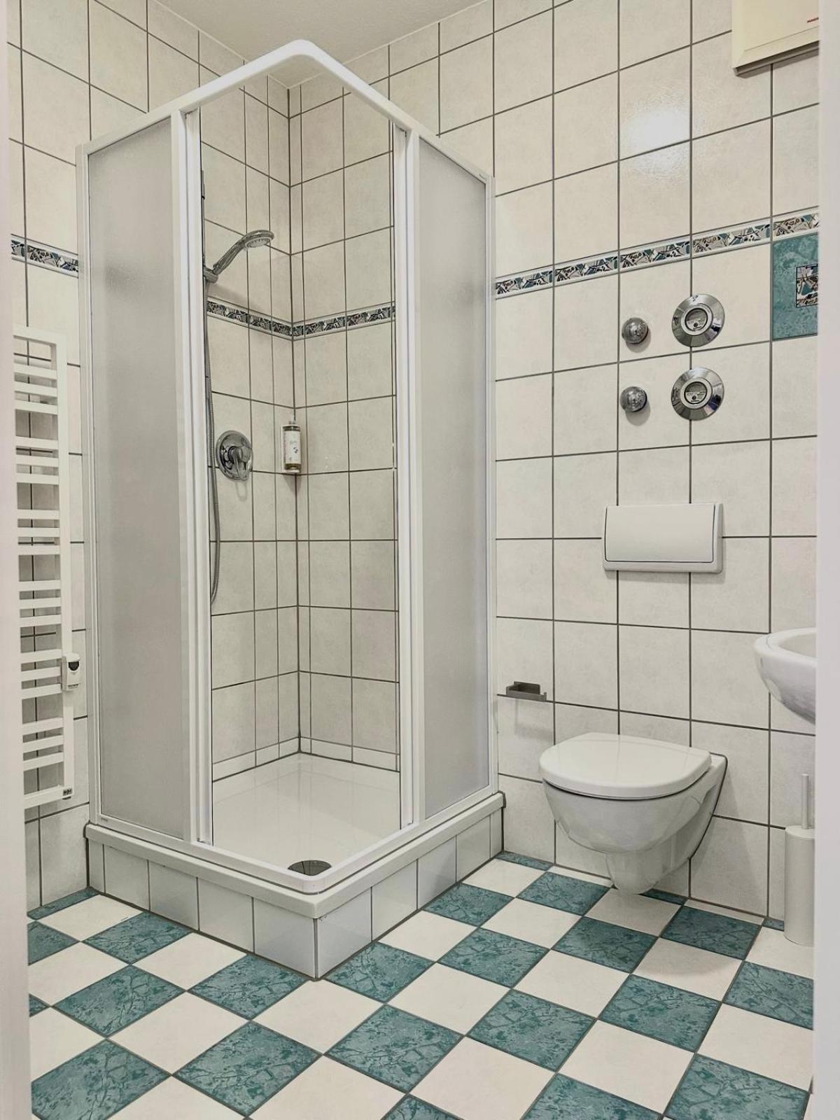 Raha Apartments - Modernes Studio-Apartment - Hbf - Gratis Parkplatz Ερφούρτη Εξωτερικό φωτογραφία