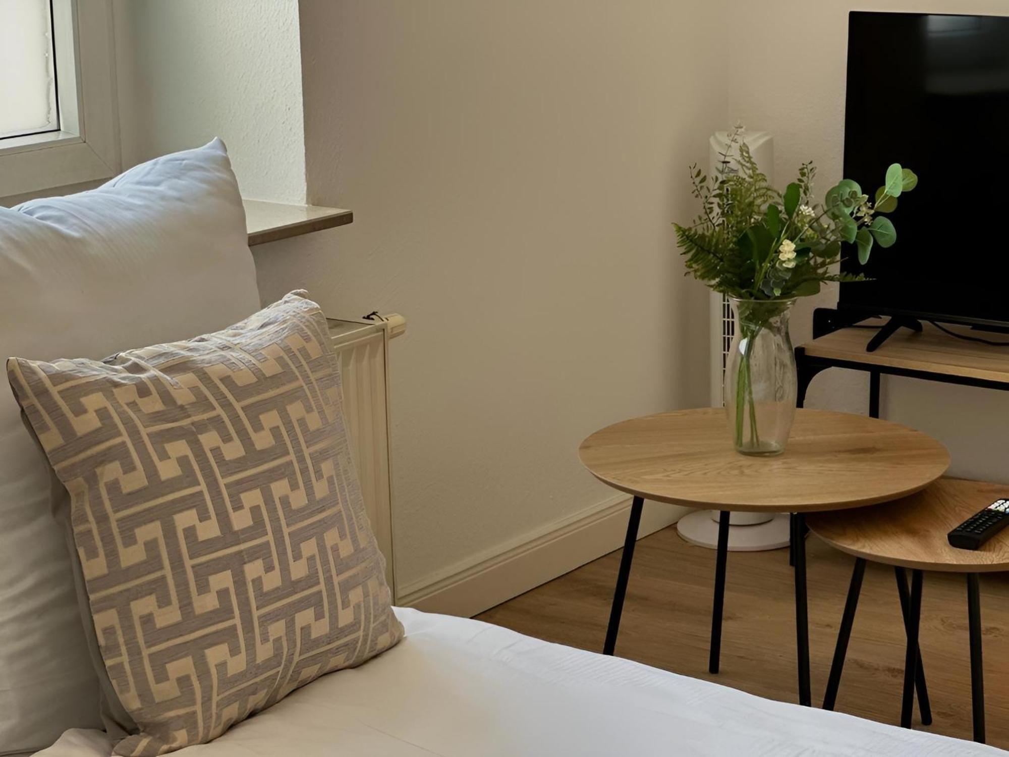 Raha Apartments - Modernes Studio-Apartment - Hbf - Gratis Parkplatz Ερφούρτη Εξωτερικό φωτογραφία
