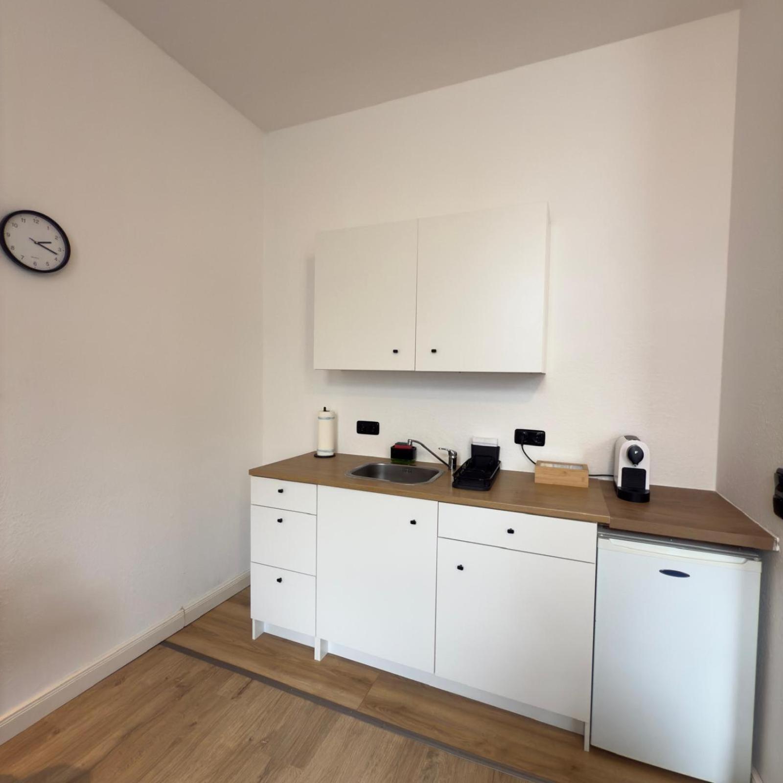 Raha Apartments - Modernes Studio-Apartment - Hbf - Gratis Parkplatz Ερφούρτη Εξωτερικό φωτογραφία