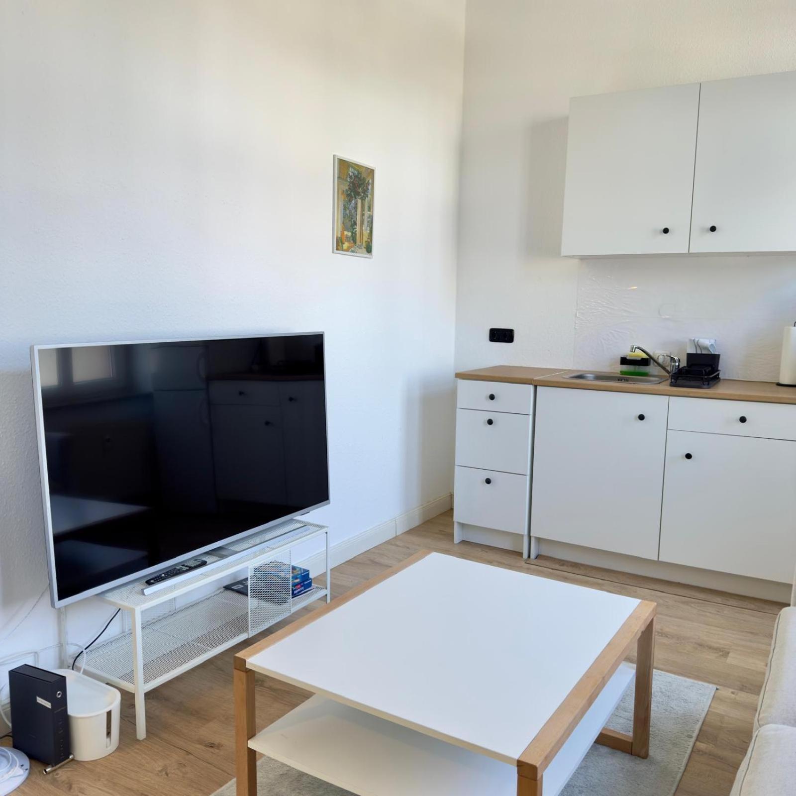 Raha Apartments - Modernes Studio-Apartment - Hbf - Gratis Parkplatz Ερφούρτη Εξωτερικό φωτογραφία